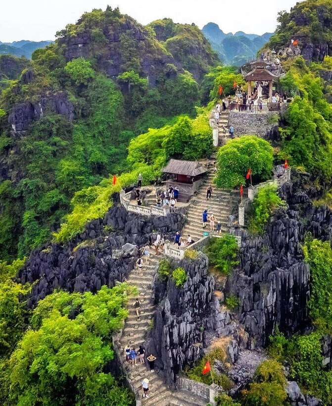 Ninh Binh: Bai Dinh, Trang An, and Mua Cave Small-Group Tour - The buffet lunch and what to expect
