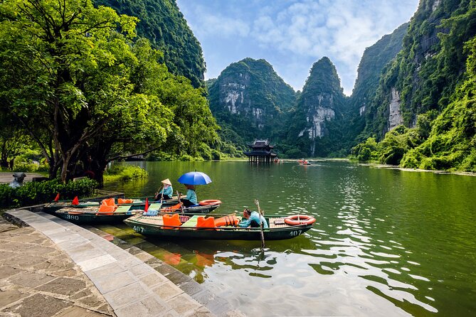 Ninh Binh Day Trip: Hoa Lu-Trang An/Tam Coc-Mua Cave-Cycling-Boat - Transport, timing, and the real cost