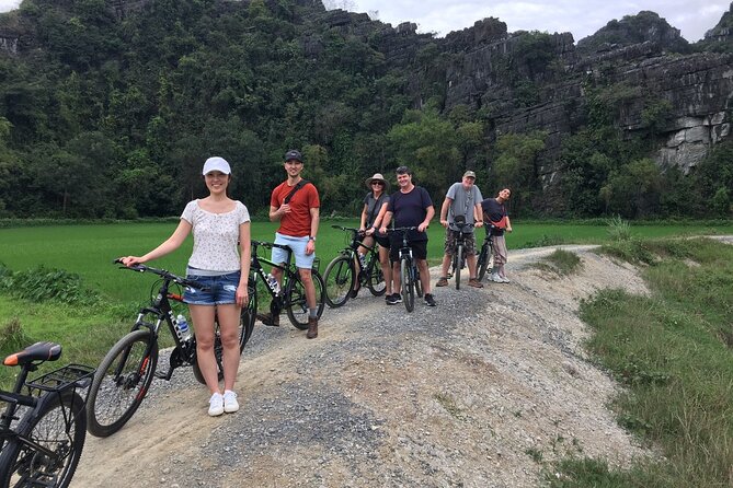 Ninh Binh Private Tour to Mua Cave Trang An Grottoes From Hanoi - Trang An by sampan, the calm finale