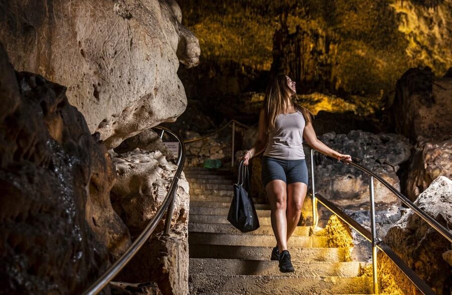 Palma: Caves of Drach Entrance, Music Concert, and Boat Trip - What the wooden boat ride is really like