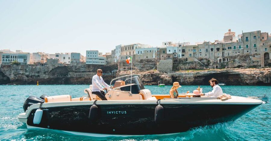 Polignano a Mare: Boat Cruise to Scenic Caves with Prosecco - The viewpoint and the white cliffs