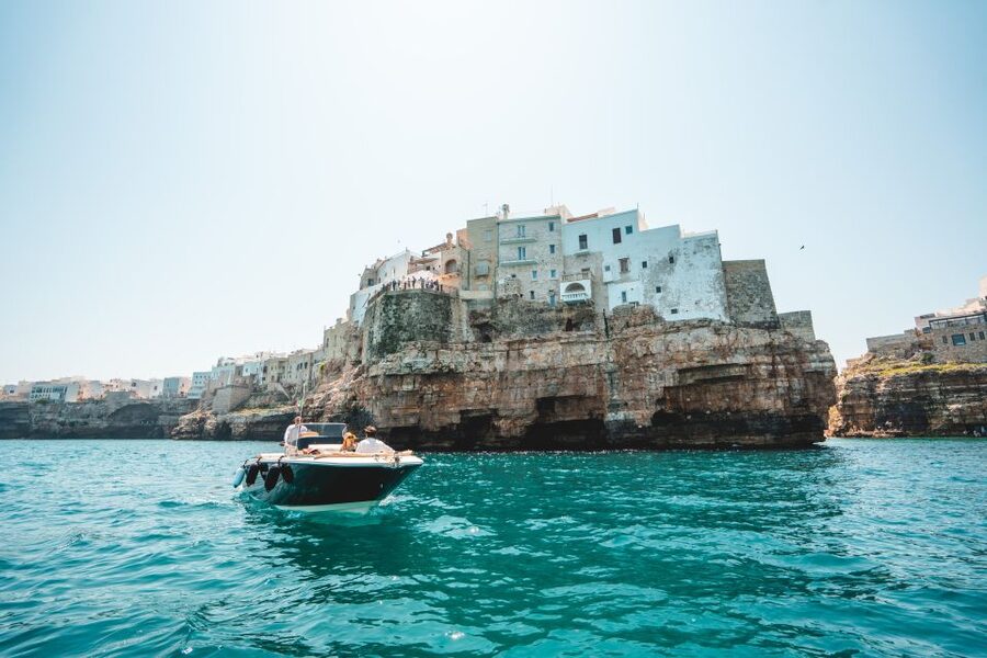 Polignano a Mare: Boat Cruise to Scenic Caves with Prosecco - Grotta Palazzese and the swimming stop