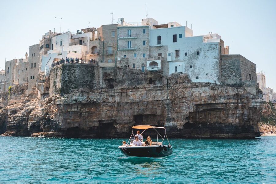 Polignano a Mare: Boat Cruise to Scenic Caves with Prosecco - Starting at Cala Ponte Marina