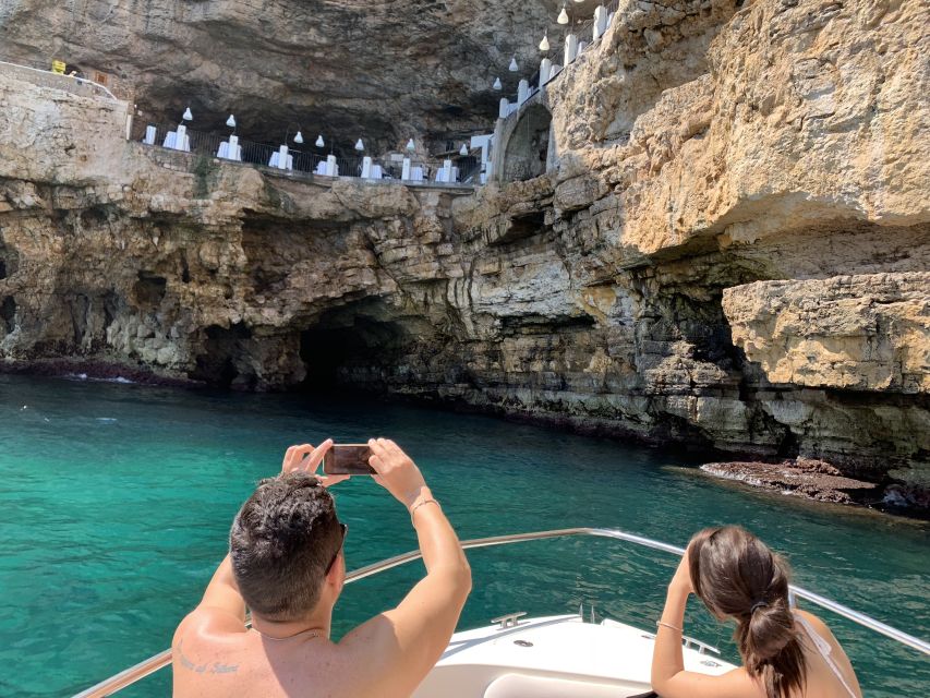 Polignano a Mare: Cave Boat Tour with Aperitif - Grotta Azzurra and the first cave views