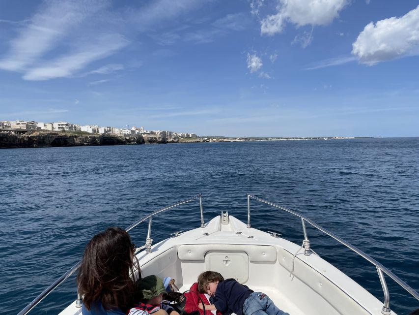 Polignano a Mare: Speedboat Cruise to Caves with Aperitif - The Hermit’s Rock and Cala Port’Alga