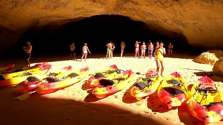 Portimão: Kayak Tour of Benagil Caves - How difficult is the kayaking?