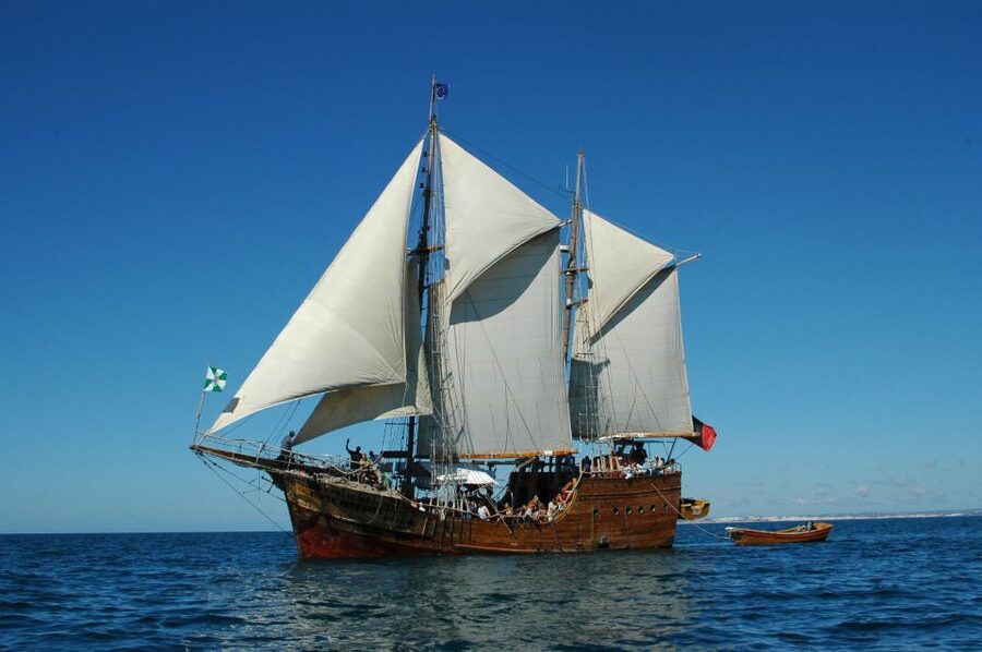 Portimão: Pirate Ship Cave Cruise - Who should book the Santa Bernarda?