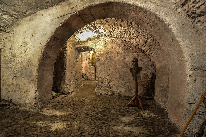 Prague Ghosts, Legends, Medieval Underground and Dungeon Tour - The candlelit dungeon and its torture displays