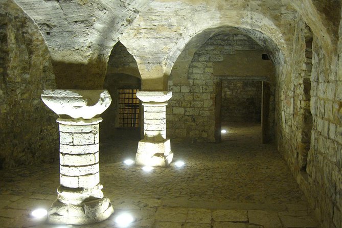 Prague Old Town, Medieval Underground and Dungeon Historical Tour - The Old Town walk gives the cellars a setting