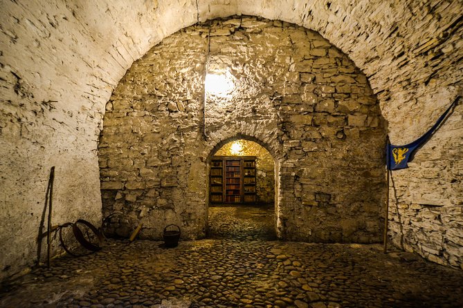 Prague Old Town, Medieval Underground and Dungeon Historical Tour - Romanesque and Gothic rooms, not a giant tunnel system