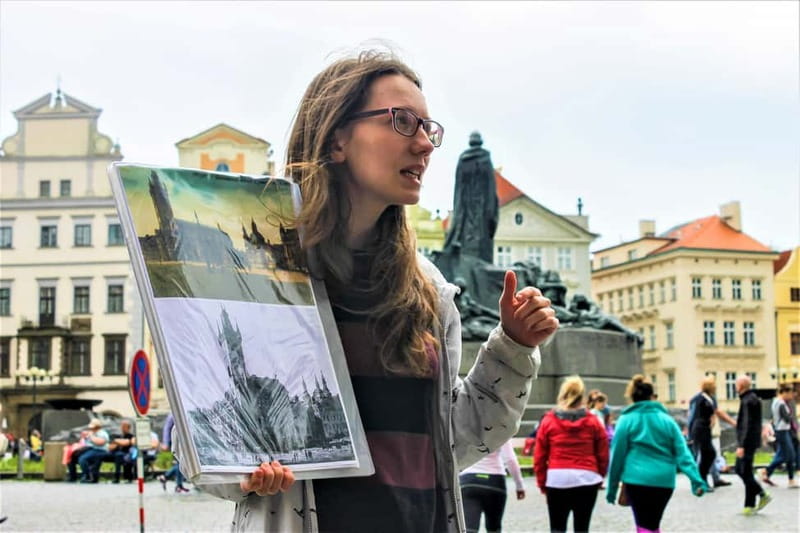 Prague: Oldtown, Medieval Underground & Dungeon History Tour - The dungeon, torture instruments, and Jan Mydlář
