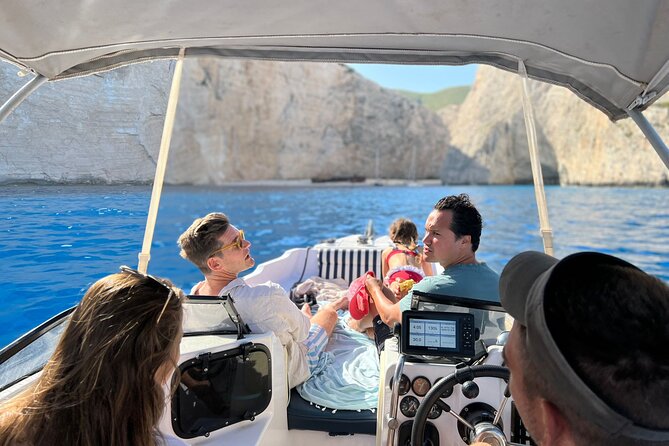 Private 7m 250hp speed boat tour Shipwreck Blue caves up to 8pax - What the boat format means for your day