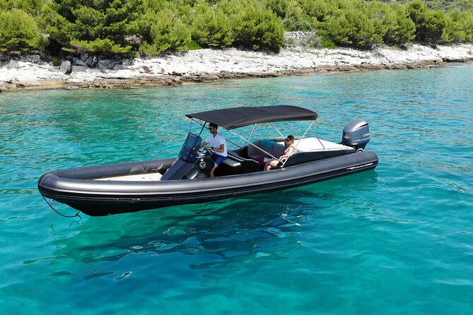 Private Blue cave, Mamma Mia and Hvar, 5 islands tour from Trogir - Stiniva Cove from the water