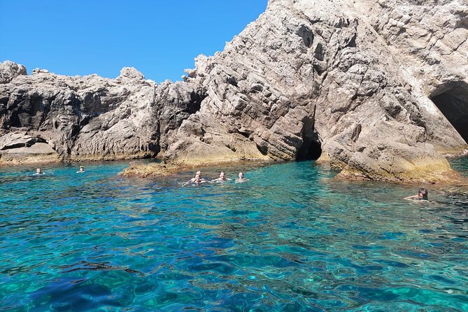 Private boat tour- explore the islands, find hidden caves and try snorkelling - Šunj Beach, the sandy finish