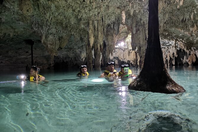 Private Dream Underground World (Off the beaten path Cenote cavernous exploring) - Photography and the memory of the visit
