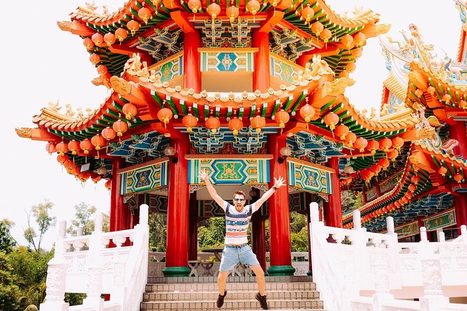 Private Half-Day Batu Caves and Cutural Tour in Kuala Lumpur - National Mosque and the importance of dress