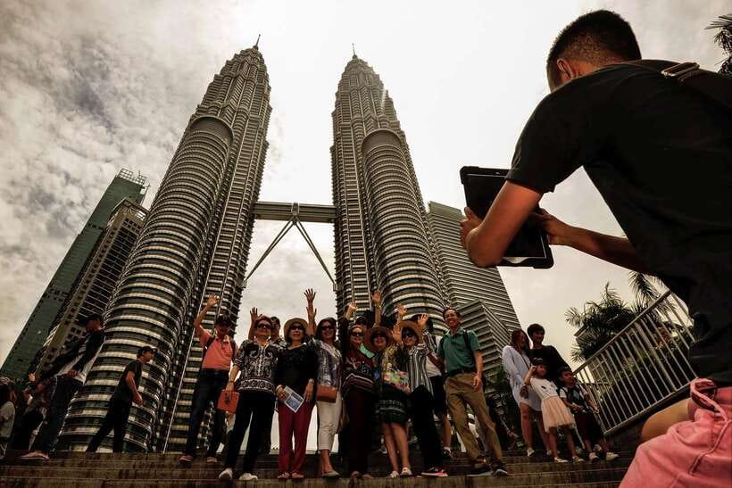 Private KL City Tour with Petronas Twin Towers & Batu Caves - Key points to know before booking