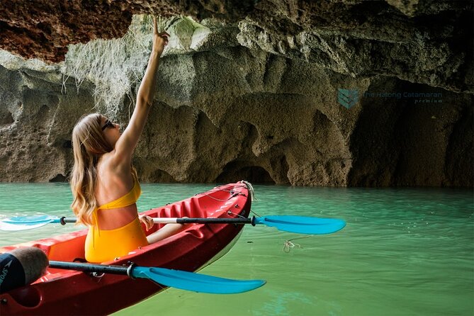 PRIVATE TOUR HALONG BAY ONE DAY with Cave, Kayaking, Bamboo Boat - Guides, private service, and the human side of the day