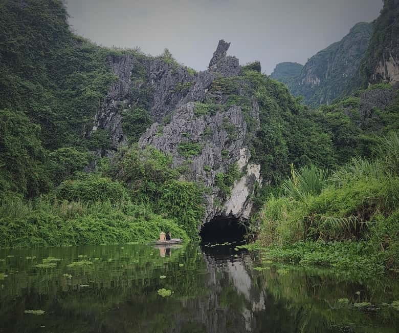 Private Tour: Hoa Lu/Bai Dinh - Trang An - Tam Coc -Mua Cave - Who should book this day in Ninh Binh