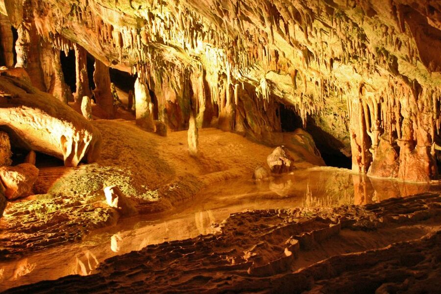 Puerto de San Miguel: Can Marçá Cave Guided Tour with Entry - Should you book the Can Marçá Cave tour?