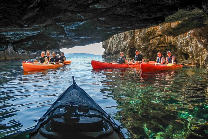 Pula Kayak, Cliffs & Snorkeling Adventure - Starting at Valovine Beach with a quick lesson