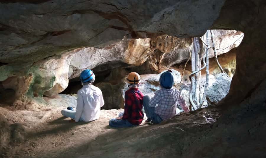 Queensland: 90 Minute Capricorn Caves Explorer Tour - Why the Capricorn Caves feel different