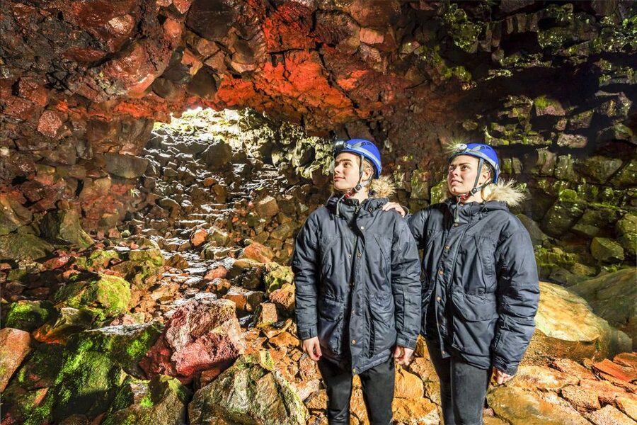 Raufarhólshellir Lava Tunnel: Underground Expedition - The guide makes the geology accessible