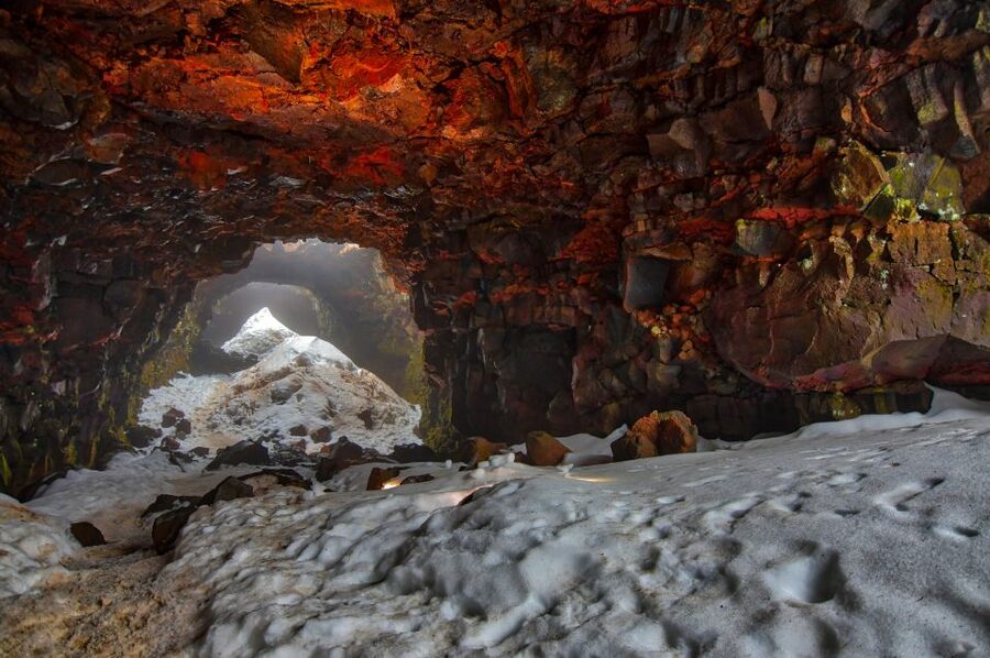 Raufarhólshellir Lava Tunnel: Underground Expedition - Reaching the tunnel and getting ready