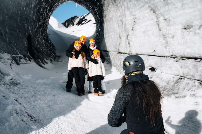 Reykjavik: Katla Ice Cave & South Coast Tour - Vík and the road toward Mýrdalsjökull