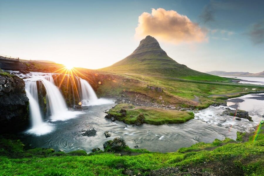 Reykjavik: Snæfellsnes Day Trip with Vatnshellir Lava Cave - Why Snæfellsnes makes a strong day trip from Reykjavík
