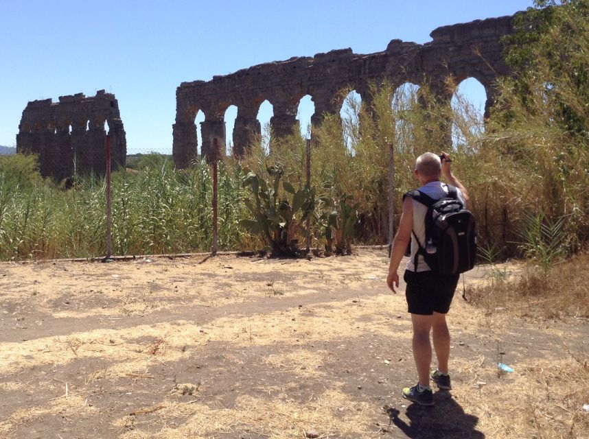 Rome: Appian Way E-Bike Tour Catacombs, Aqueducts & Picnic - A picnic near Egeria’s spring