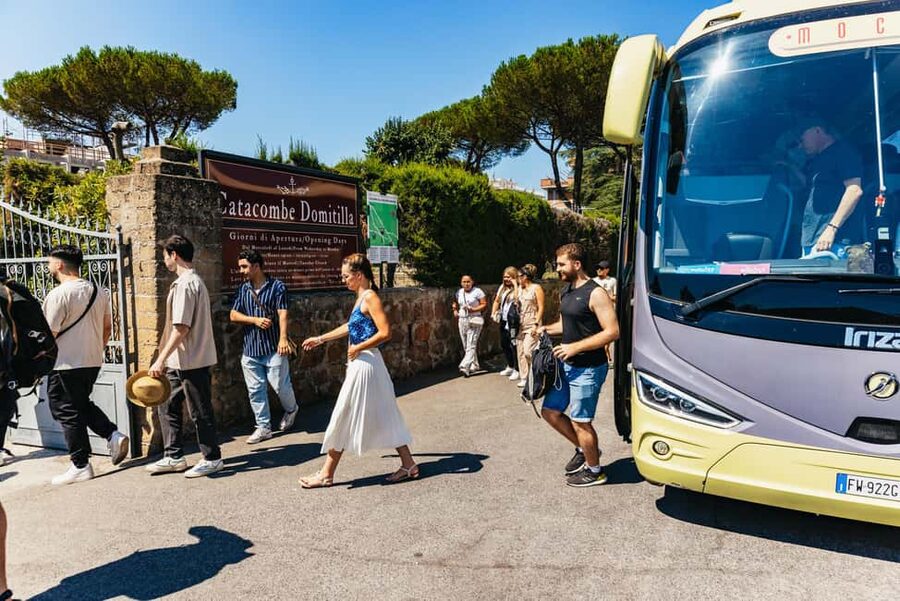 Rome: Capuchin Crypts and Catacombs Tour with Transfers - Walking through the early Christian catacombs