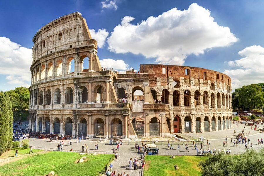 Rome: Colosseum Underground, Arena & Forum Tour - The guides are the main value