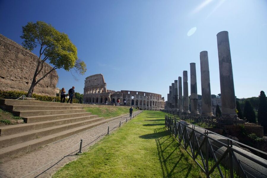 Rome: Colosseum Underground Small Group Guided Tour - Arena Floor: Thirty Minutes at the Center of the Action