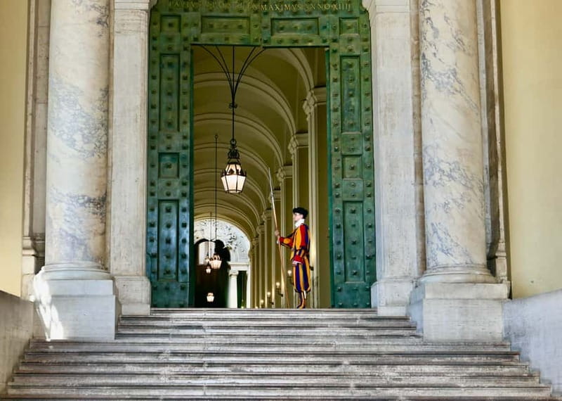 Rome: Guided Tour of St. Peter's Basilica, Grottoes & Square - Key points to know before booking
