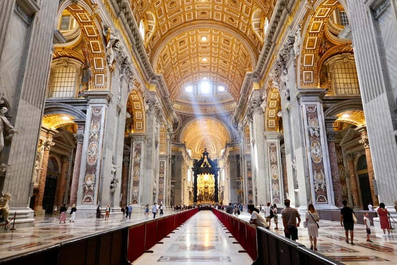 Rome: Guided Tour of St. Peter's Basilica, Grottoes & Square - Starting at Bernini’s colonnade