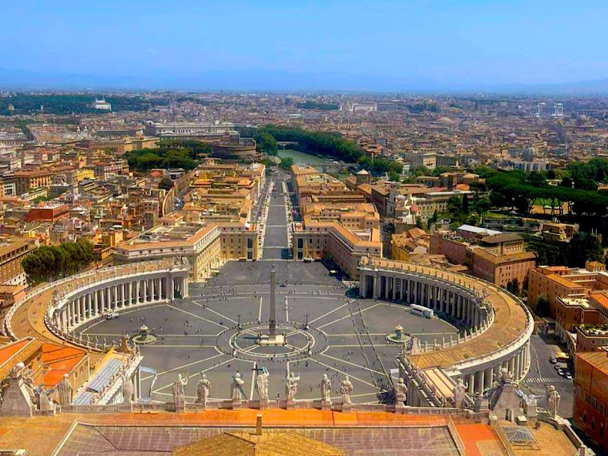 Rome: St. Peter's Basilica, Dome, and Vatican Grottoes Tour - How the guide changes the visit