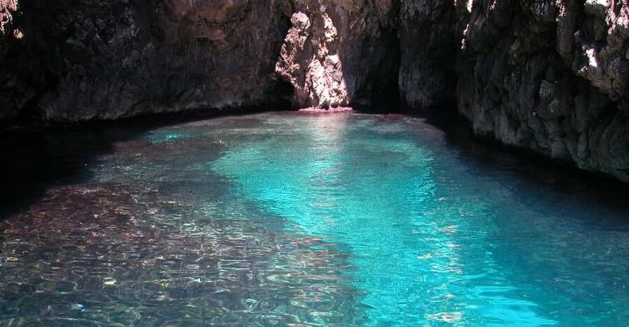 Santa Maria di Leuca: Caves Boat Tour - Punta Meliso, the lighthouse, and Leuca’s old bathing rooms