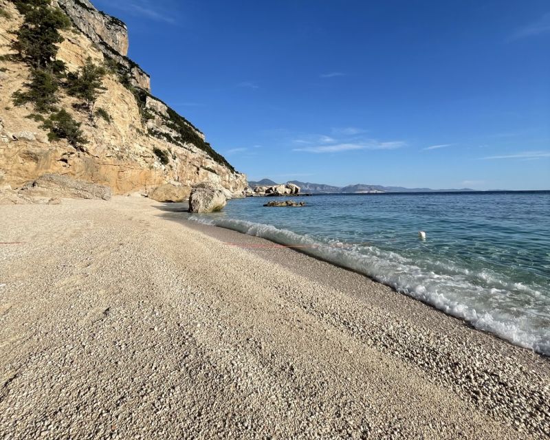 Santa Maria Navarrese: Grotta del Fico and Beaches Boat Trip - Why the early start matters at Cala Mariolu