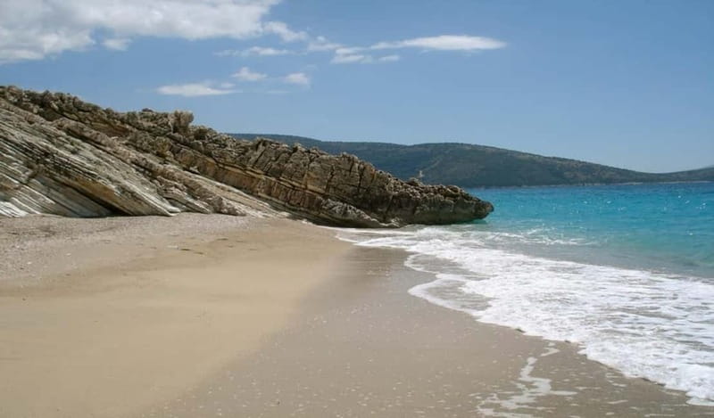 Sarandë: Boat Tour at Kroreza & Hidden Caves with Snorkeling - Kakome Bay, the quiet pause in the route