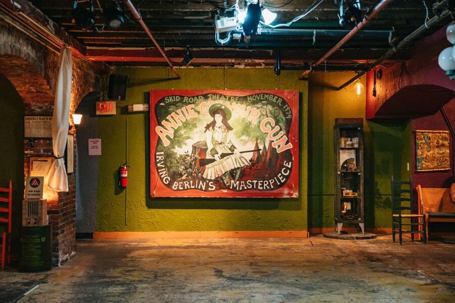 Seattle: Guided Underground Walking Tour - What the underground spaces feel like