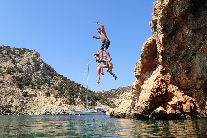 Semi-private Antiparos & Caves Blue Lagoon OR Rina Cave & Small Cyclades - Leaving Naxos for a day on the Aegean