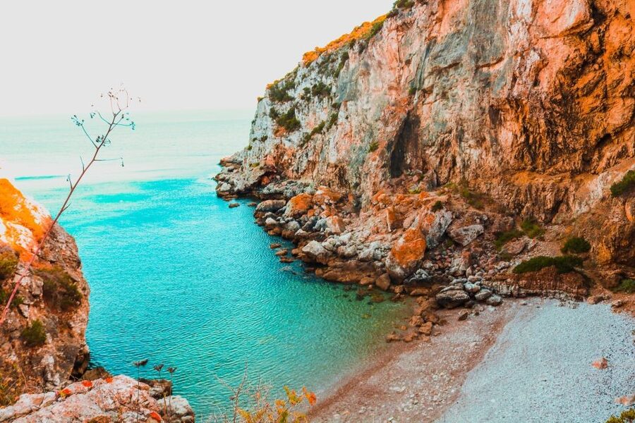 Sesimbra: Arrábida Beaches & Caves Boat Tour with Snorkeling - What to bring to Sesimbra
