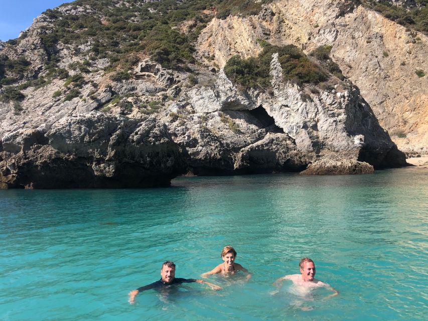 Sesimbra: Arrábida Beaches & Caves Boat Tour with Snorkeling - Caves, cliffs, and the run toward Cabo Espichel