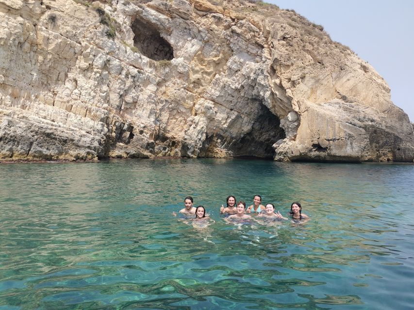 Siracusa: Ortigia Boat Tour with Marine Grotto & Snorkeling - Maniace Castle from the water