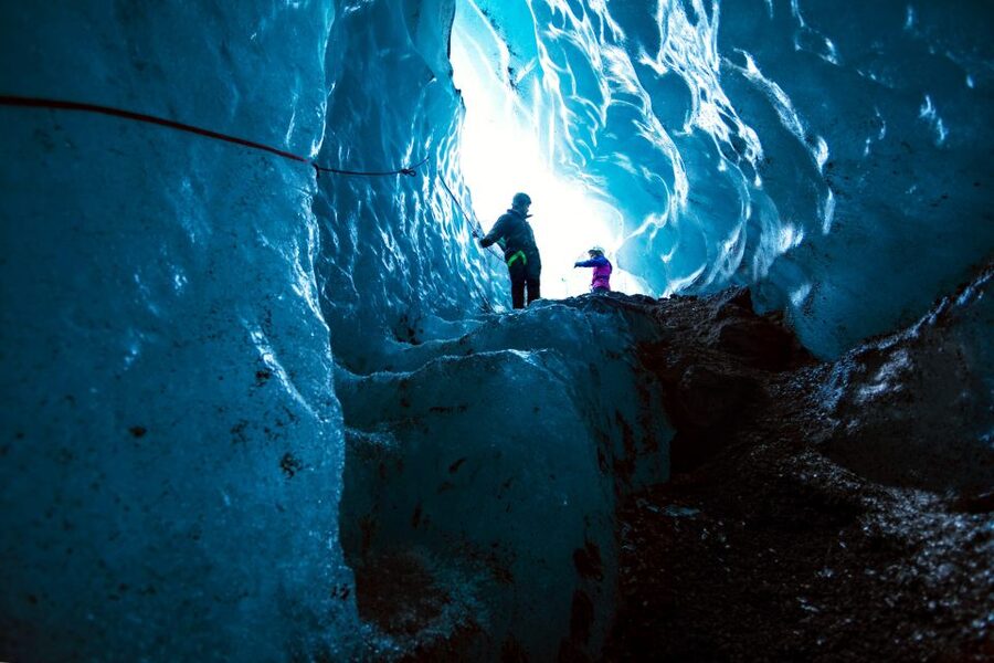 Skaftafell: Ice Cave Tour and Glacier Hike - Entering the natural ice cave