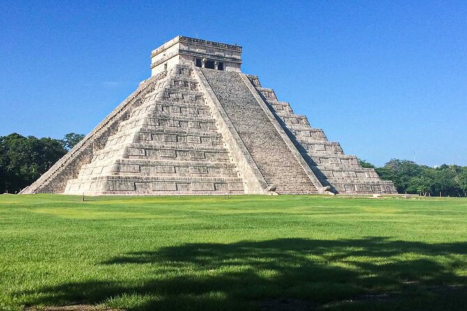 Skip the Line Chichen Itza Private Tour, Sacred Cenote & Lunch - A local meal and a look at Valladolid