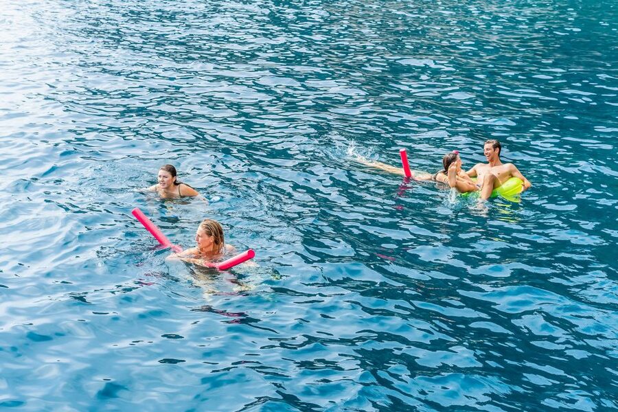 Sorrento: Exclusive Capri Boat Tour and Optional Blue Grotto - The ride back to Sorrento and the limoncello finish