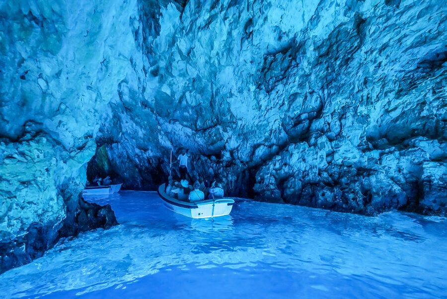 Split/Trogir: Blue Cave, Mamma Mia, Hvar and 5 Island Tour - Hvar: two and a half hours to choose your own pace