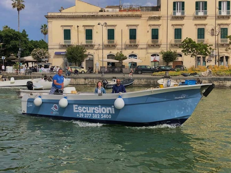 Syracuse: Ortigia Island & Sea Cave Boat Tour with Prosecco - How much of Ortigia do you really see?